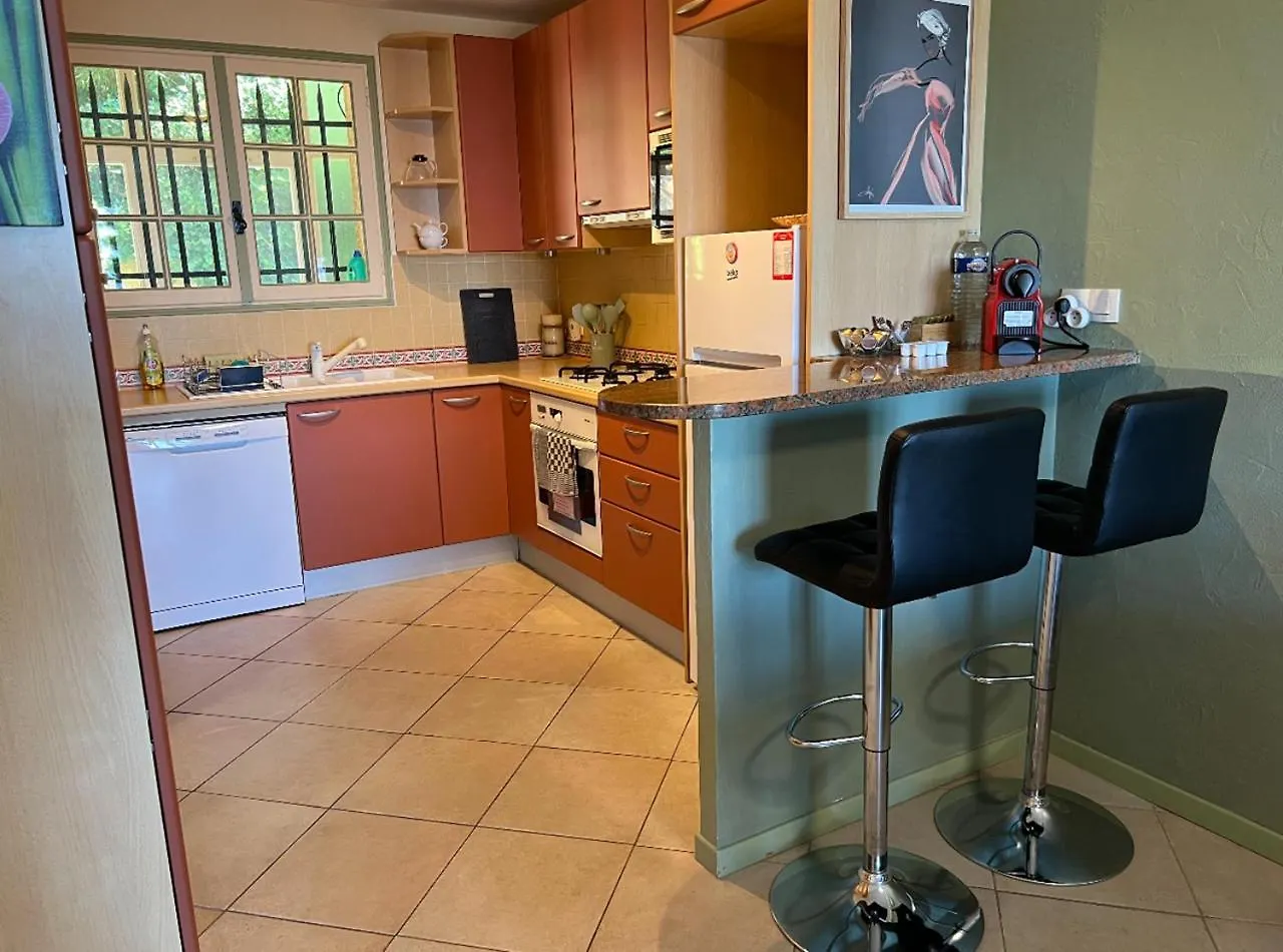 Charming Villa-Appartement With A View On The Sea Of 95 M2 Cannes