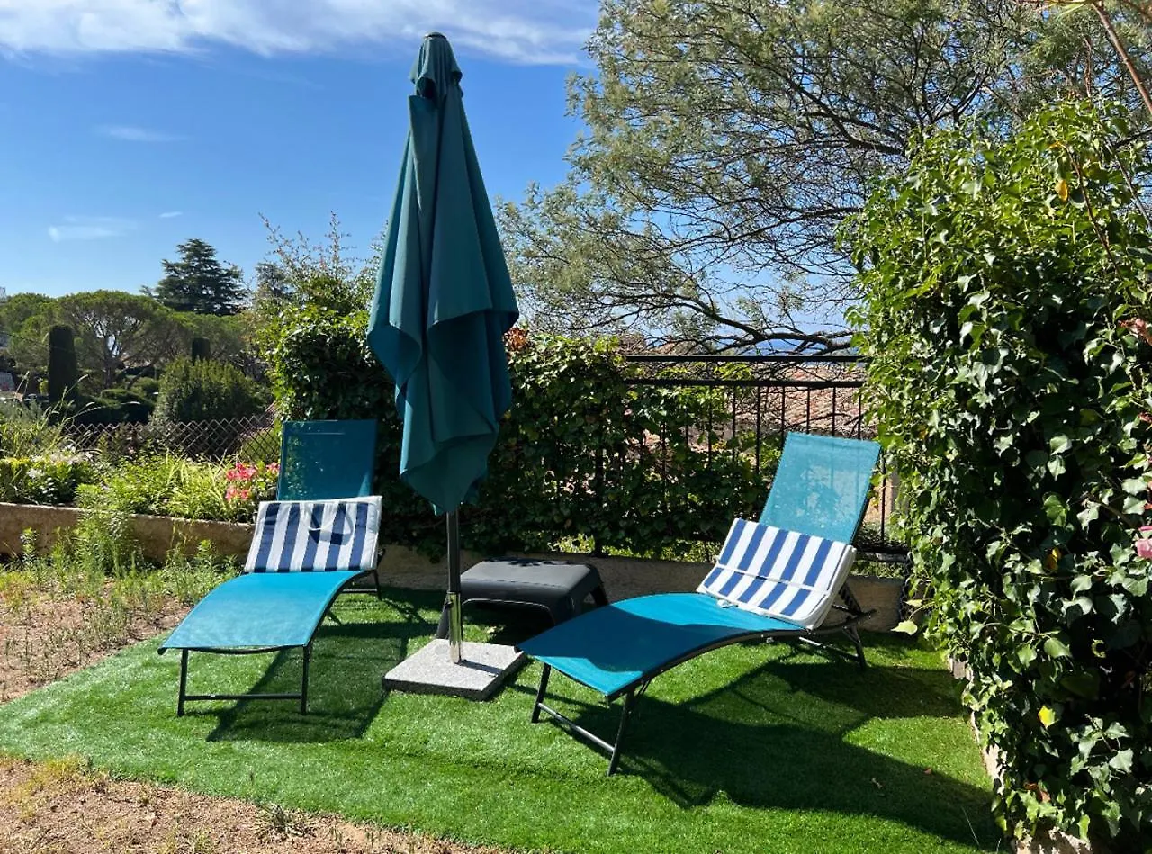 Charming Villa-Appartement With A View On The Sea Of 95 M2 Cannes Apartment